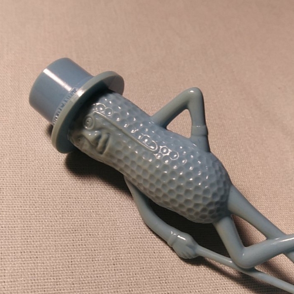 Vintage Planters Mr Peanut Salt or Pepper Shaker - Picture 2 of 5